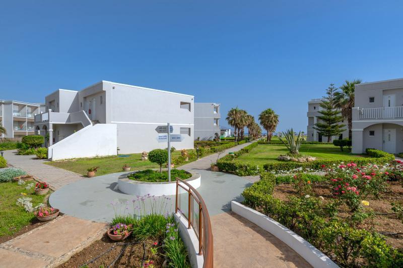 Delfina Tropic Beach Paralia Kourna Exterior foto