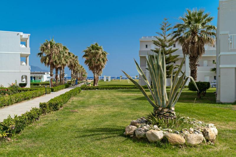 Delfina Tropic Beach Paralia Kourna Exterior foto